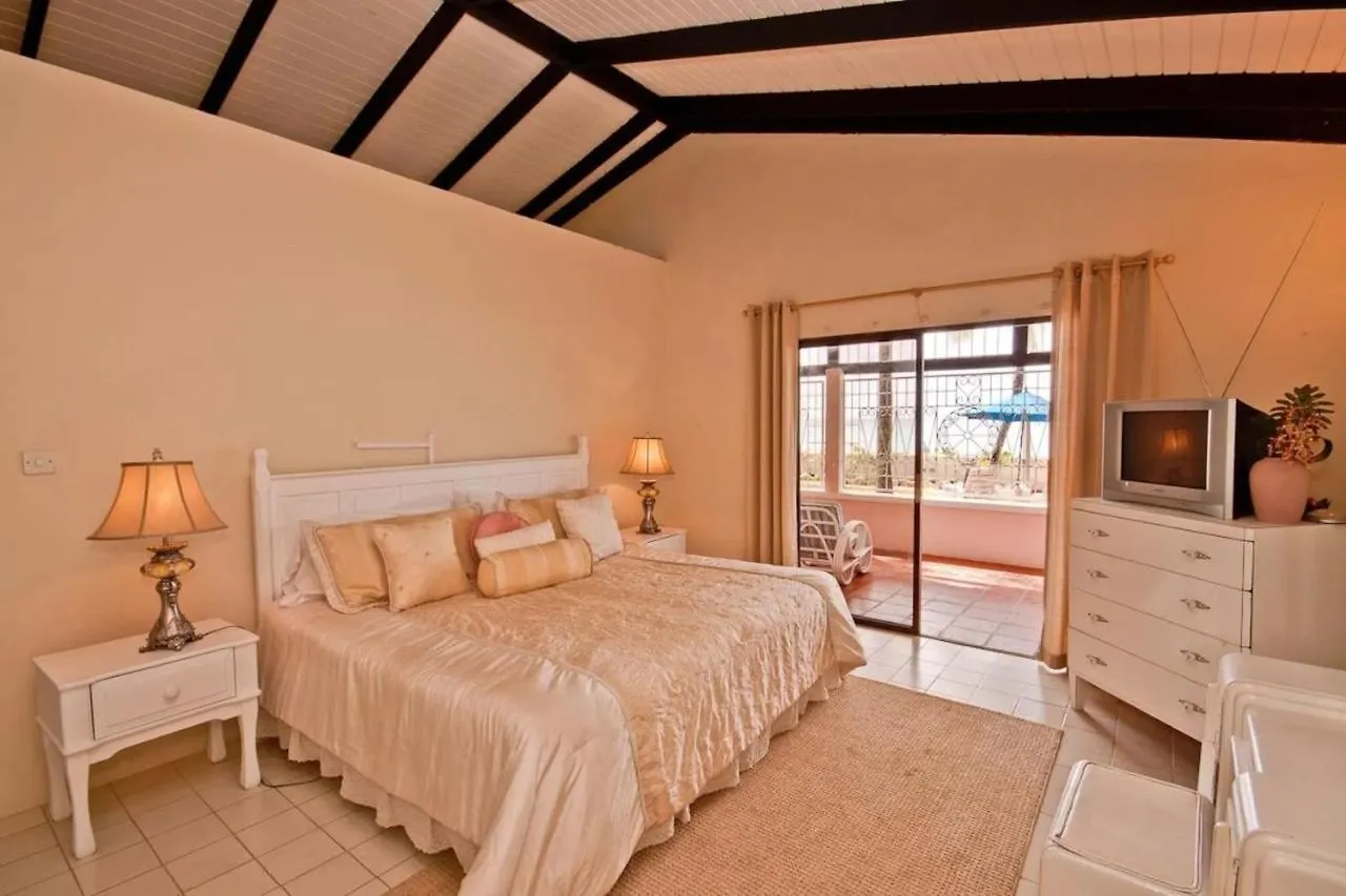 West We Go By Blue Sky Luxury Villa Saint James 0*,  Barbados